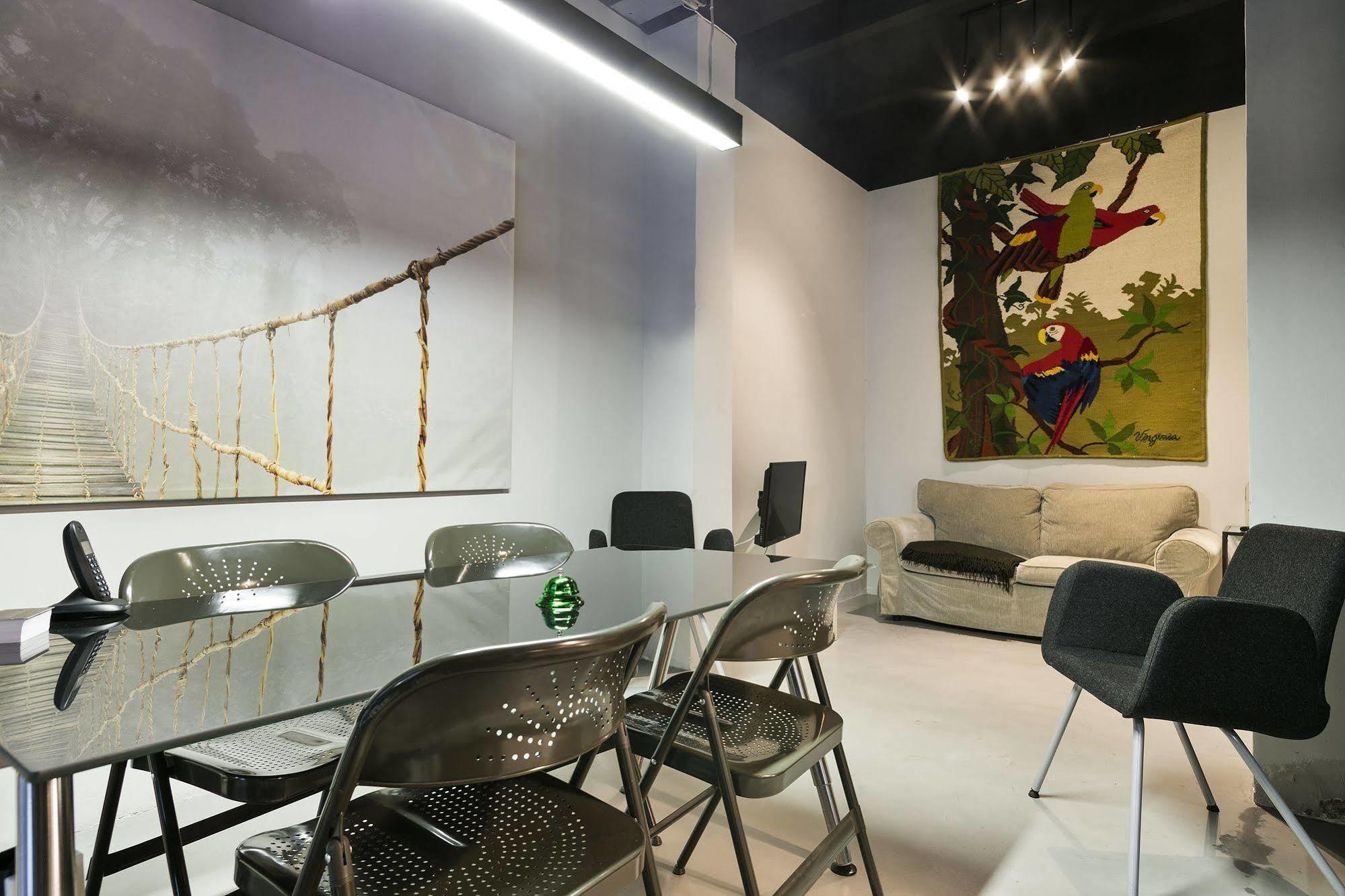 Fira Apartments By Gaiarooms Βαρκελώνη Εξωτερικό φωτογραφία