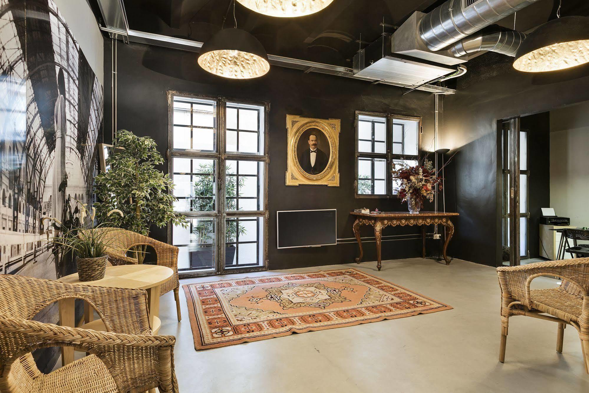 Fira Apartments By Gaiarooms Βαρκελώνη Εξωτερικό φωτογραφία