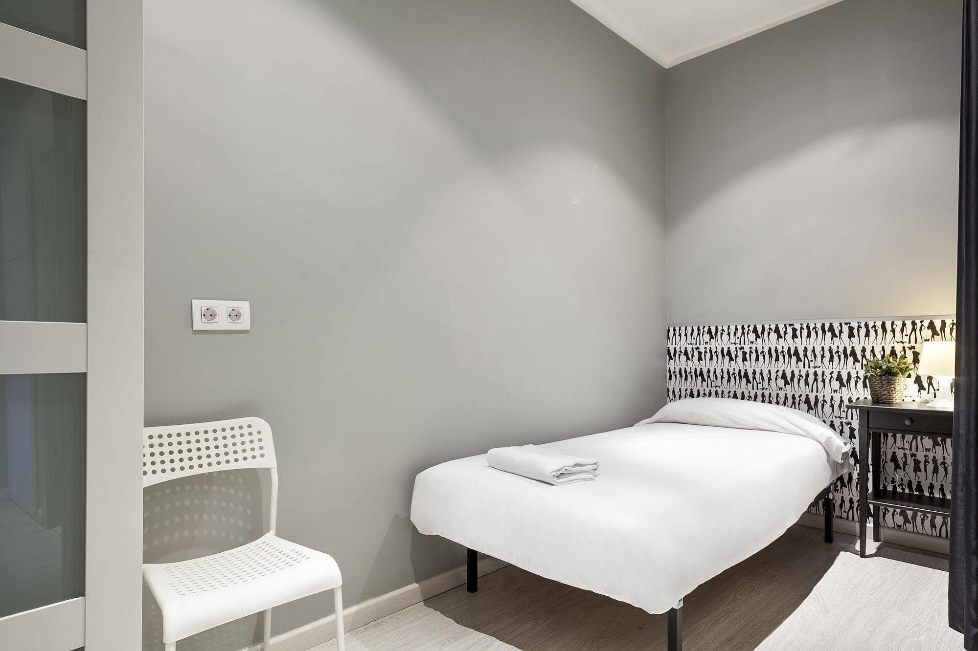 Fira Apartments By Gaiarooms Βαρκελώνη Εξωτερικό φωτογραφία