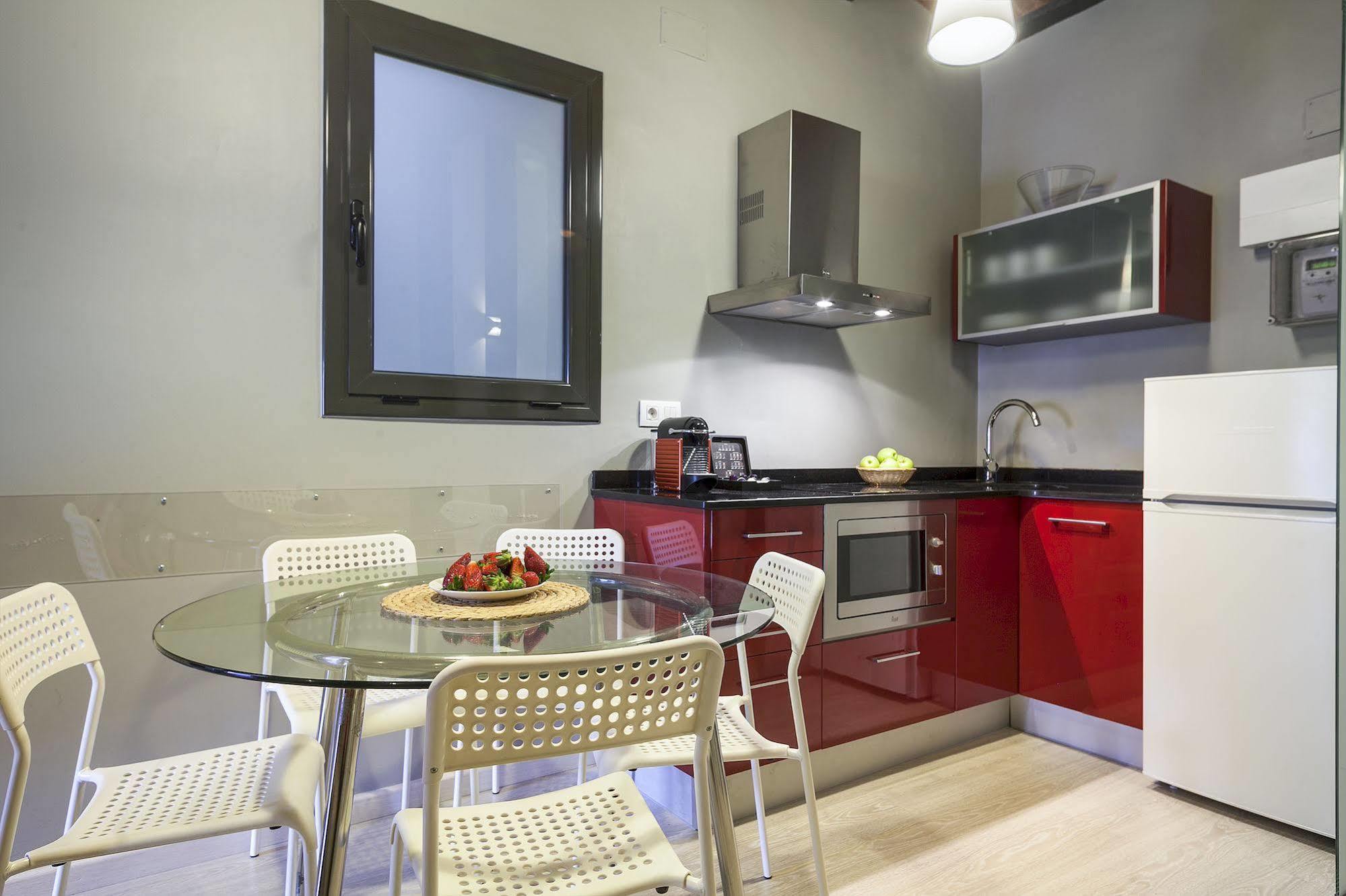 Fira Apartments By Gaiarooms Βαρκελώνη Εξωτερικό φωτογραφία